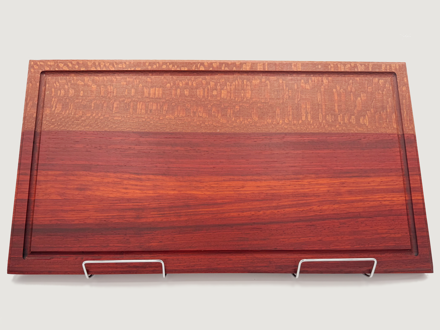 CutBoard (LeopardRed).Lrg